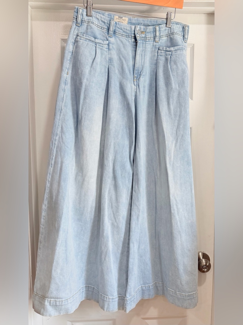 Pilcro Light Blue Wide Leg Cropped Jeans - Picture 2 of 8